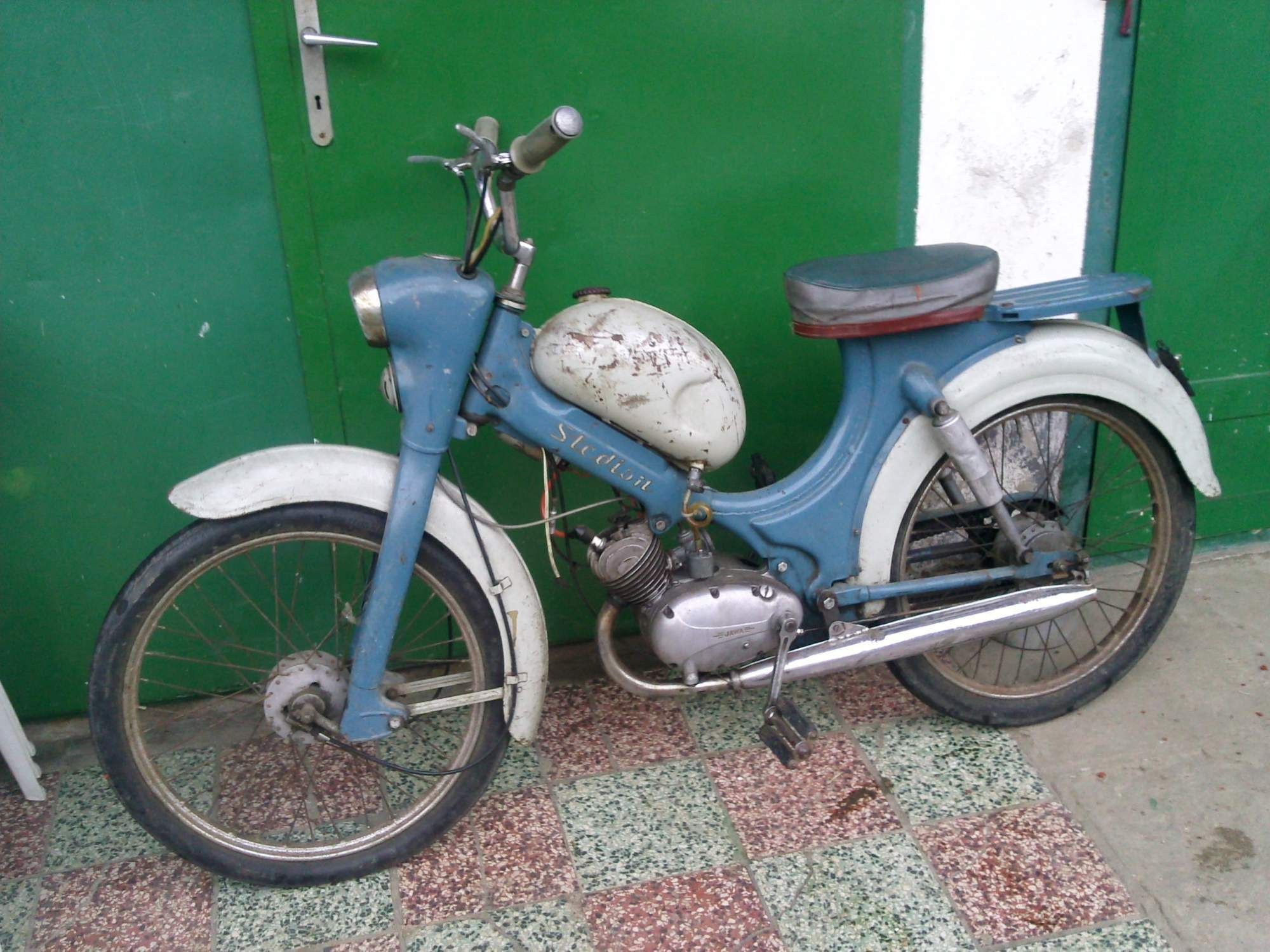 Мопед стадион чехословакия - фото и картинки на рабочий стол