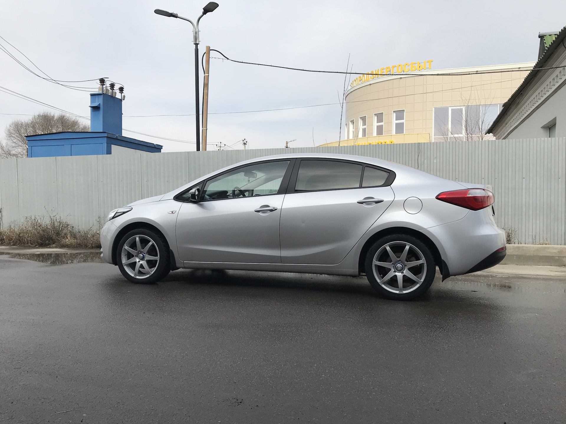 Диски церато. Cerato 3 r17. Диски Kia Cerato yd r17. Диски Kia Cerato 3 r17. Киа колеса Cerato r17.