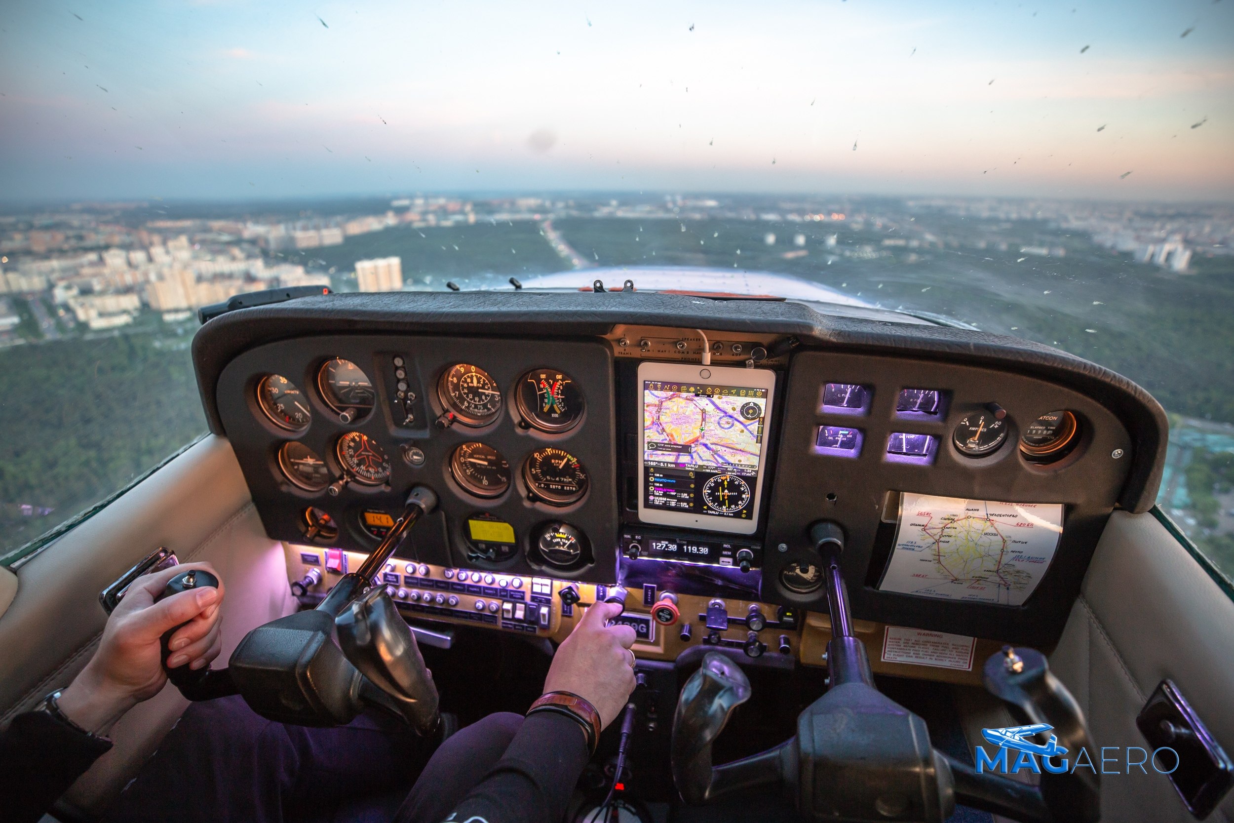 Родион медведев пилот боинга 737 фото экипажа