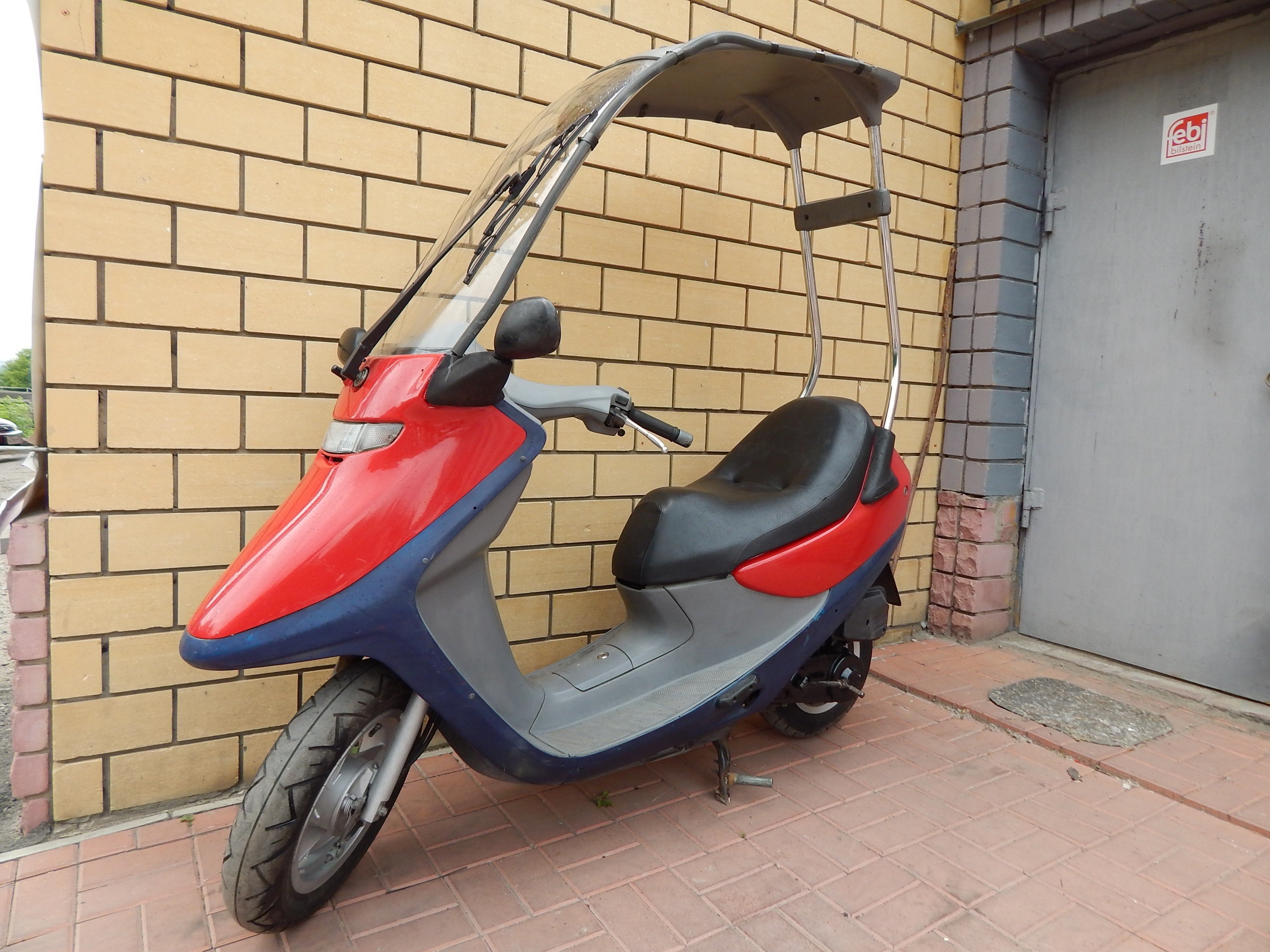 Honda Scooter с крышей