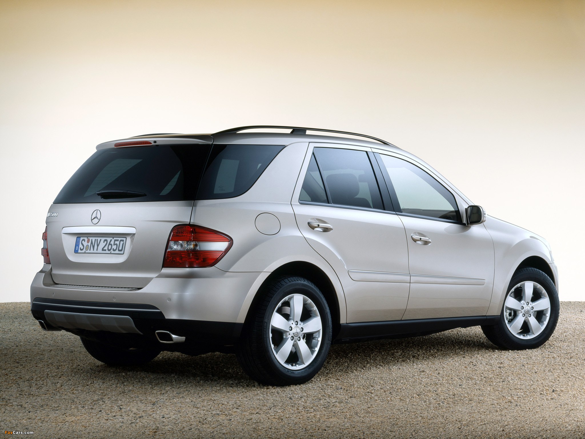 Мл отзывы. Mercedes Benz ml 500. Mercedes-Benz w164 ml 500. Mercedes-Benz ml 500 2006. Mercedes Benz m class 2005.