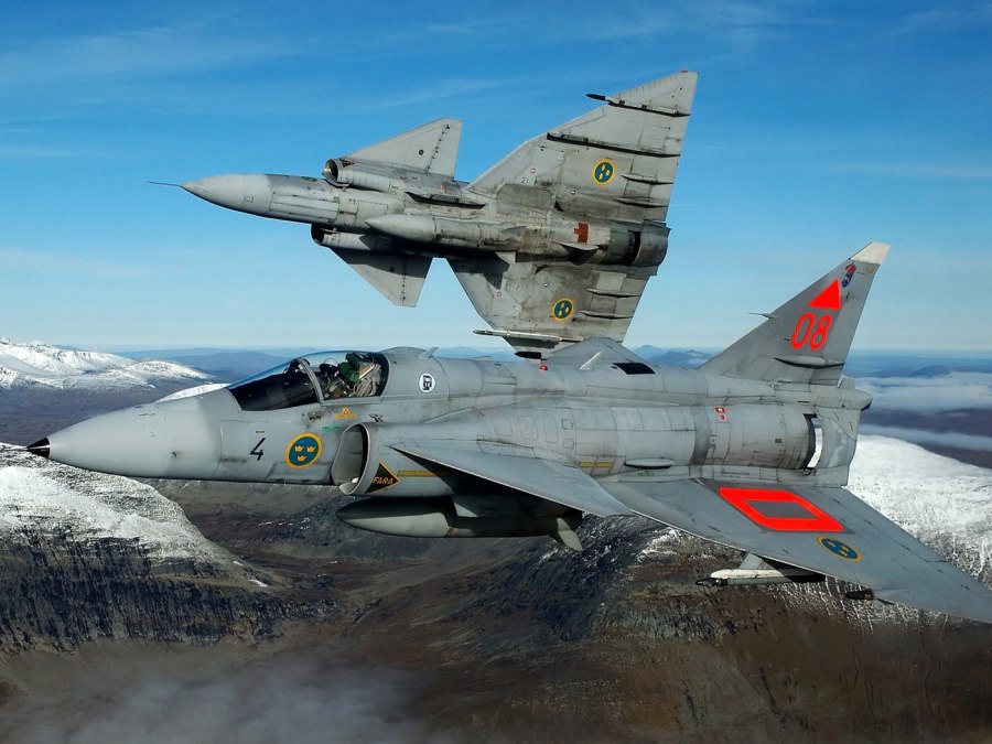Сааб-37 Вигген истребитель