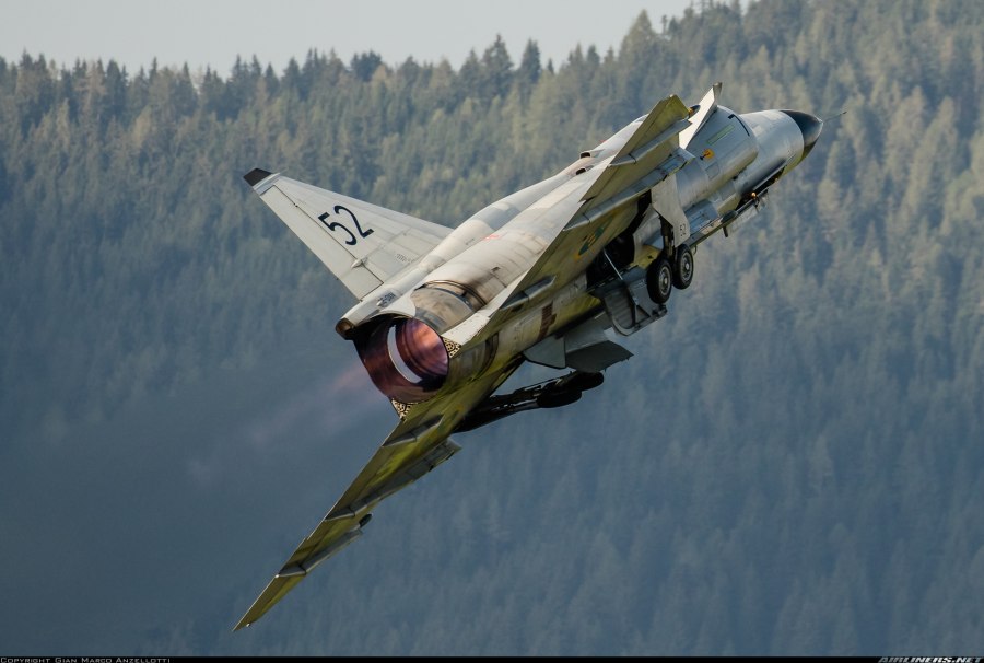 Ja-37 Viggen пуск ракеты