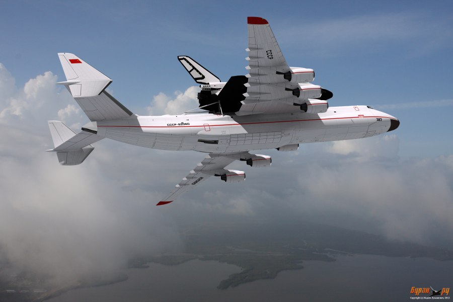 АН-225 С Бураном