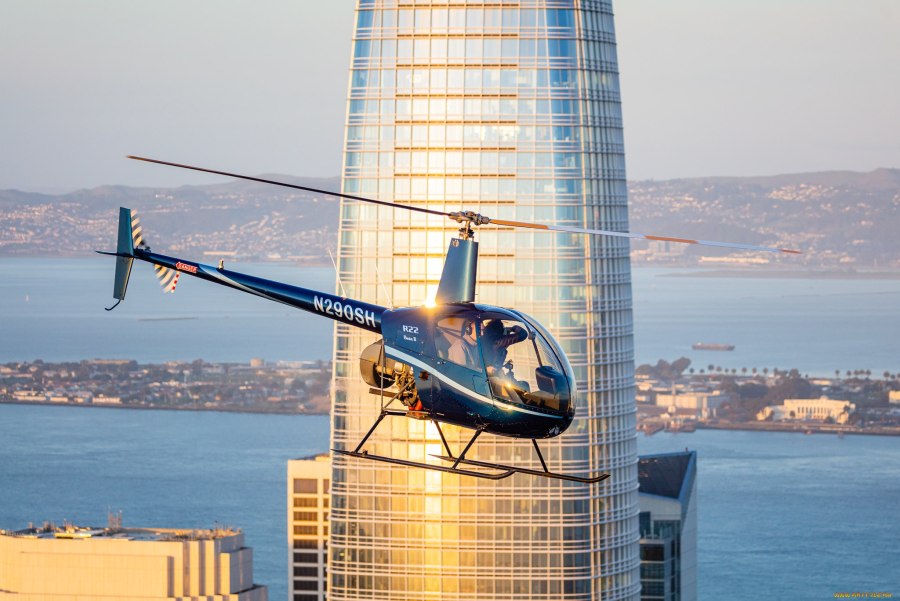 Полет Robinson r44 в Москве