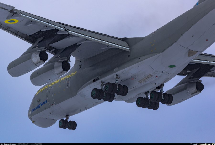 Il 76 Vietnam Air Force