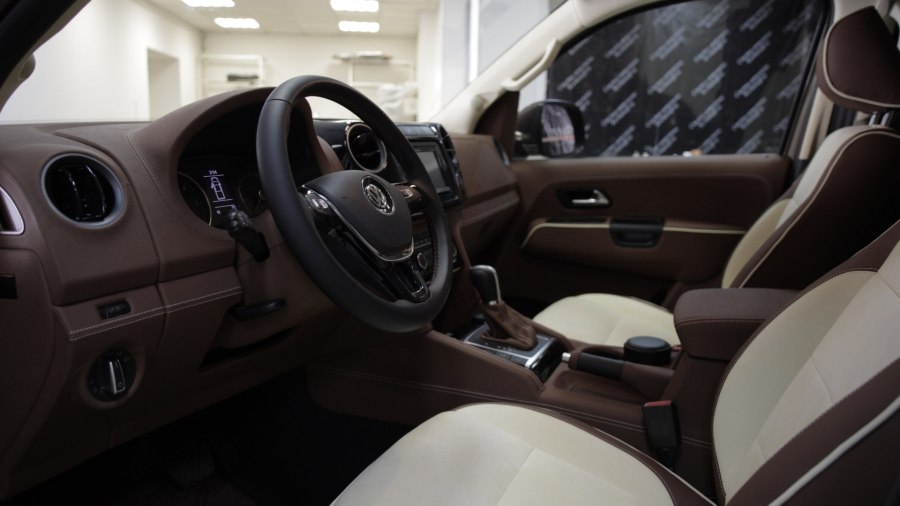 VW Amarok 2012 салон