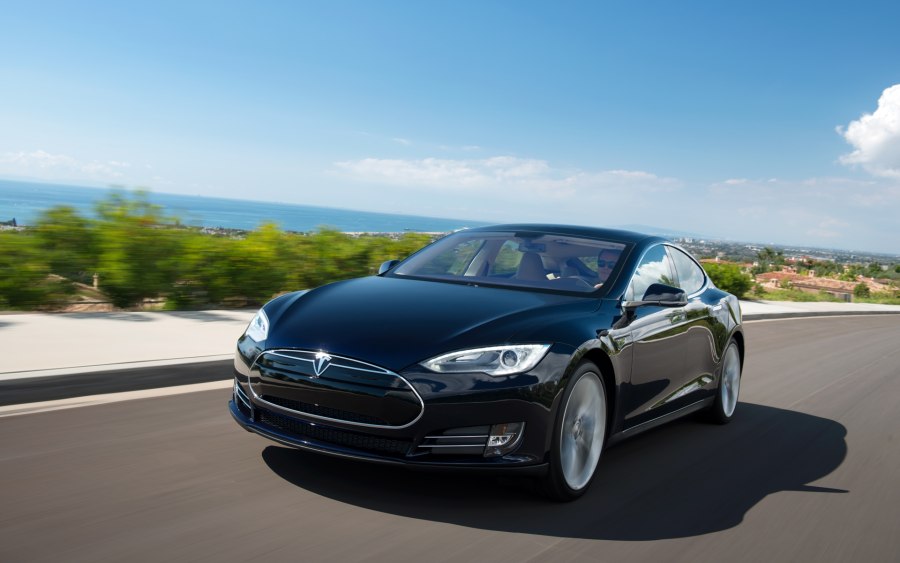 Tesla Plaid 2022