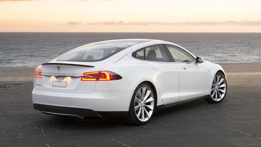 Tesla седан model s