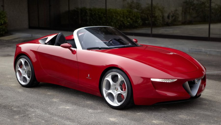 Альфа Ромео Pininfarina