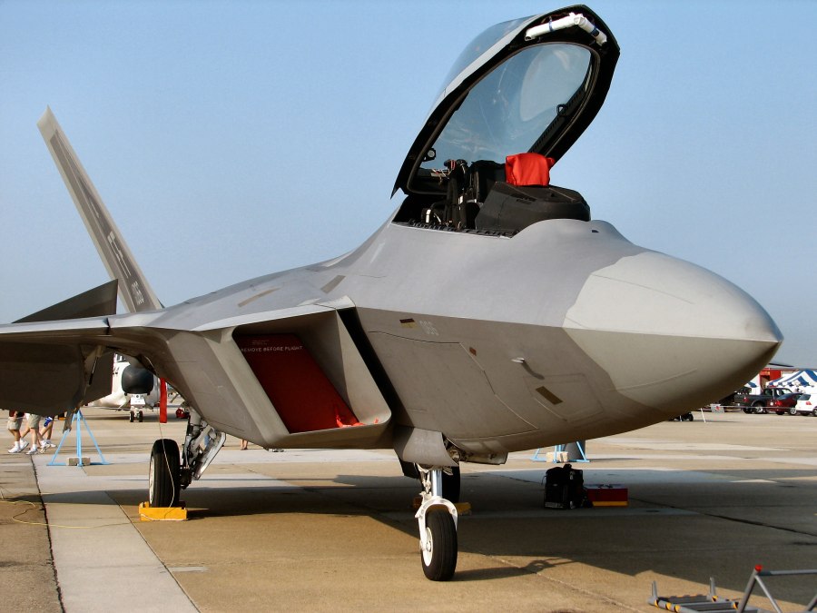 Истребитель f22 Раптор