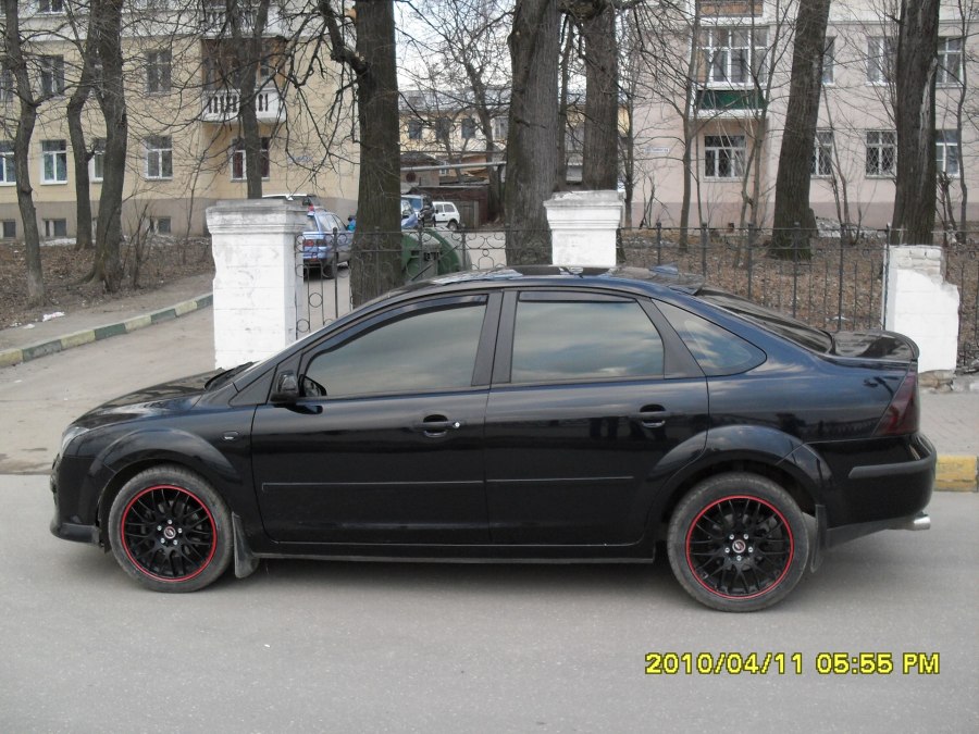 Ford Focus 2 RS седан