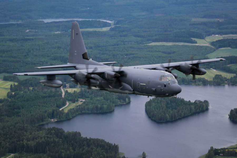 C 130 Хабаровск