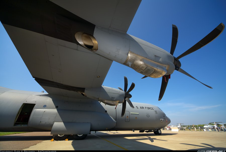 Локхид с 130