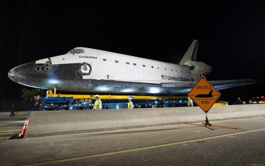 Космический шаттл Endeavour