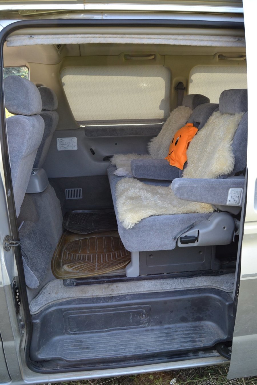Сухой фен в Mazda Bongo Friendee