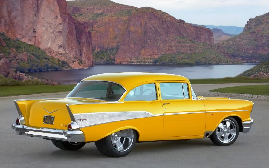Chevrolet Bel Air 1957 жёлтый