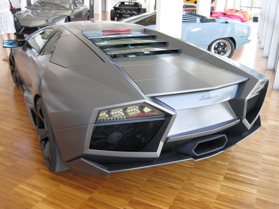Lamborghini Murcielago lp750