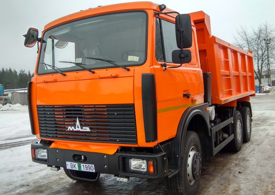 МАЗ самосвал 5516 самосвал