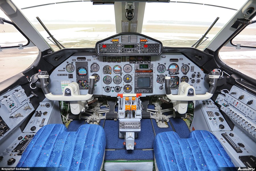 B 28. M28 skytruck Cockpit. PZL-28 Cockpit. Приборная доска PZL-101. Zl-Mielec m-28b/pt Bryza.