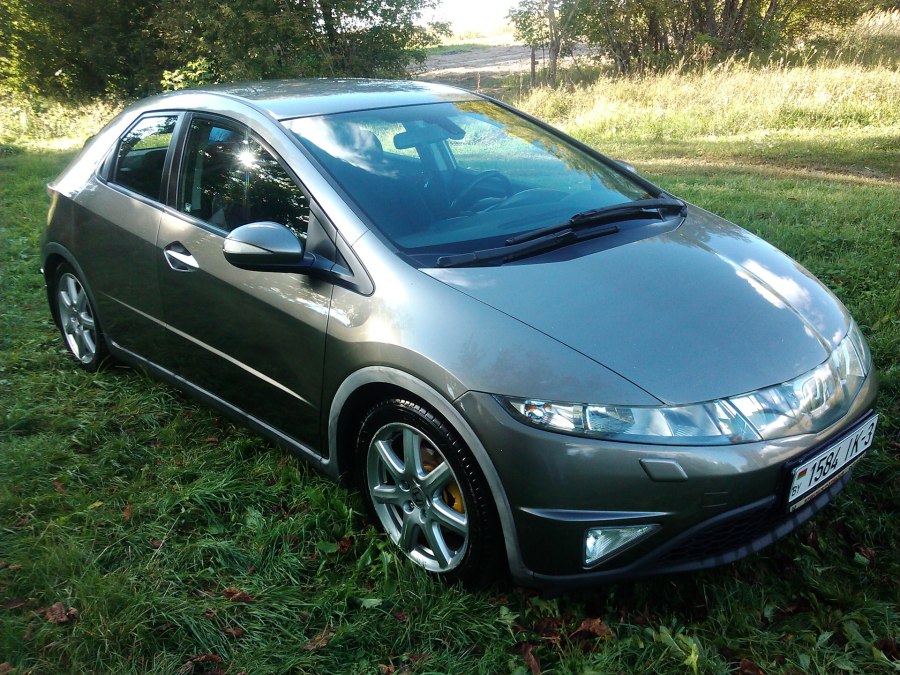 Honda Civic 2006 хэтчбек