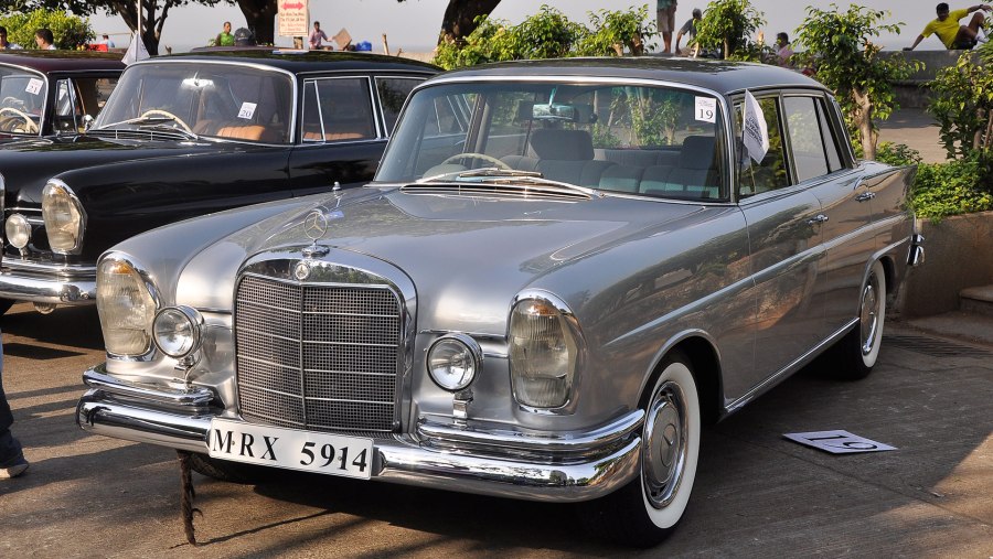 Мерседес-Бенц w 120