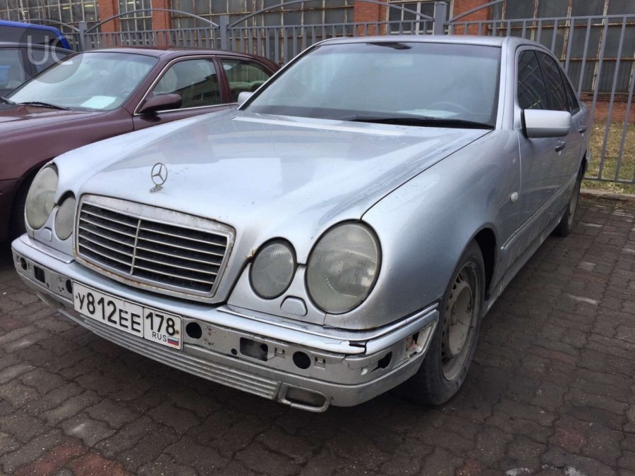 Мерседес Бенц е 1997