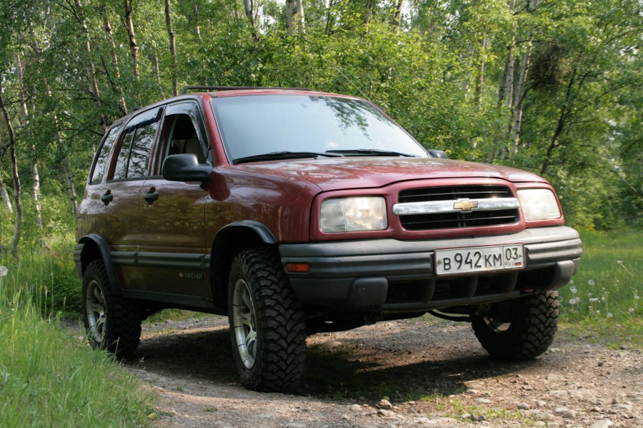 Шевроле трекер 2000