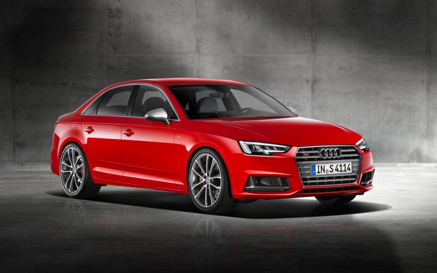 Audi a4 b9 Red