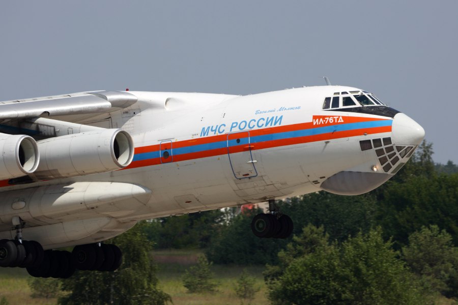 Самолёт ил-76 МЧС