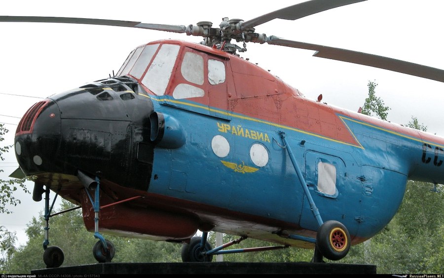 Ми-4 вертолёт с ПТУР
