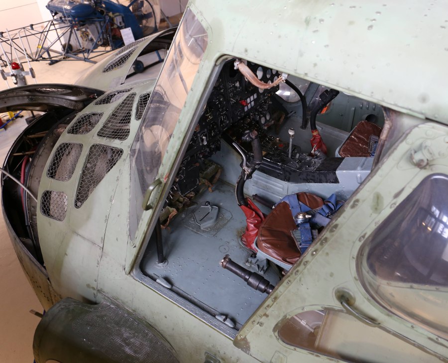 Вертолёт ми-4 в Заполярье