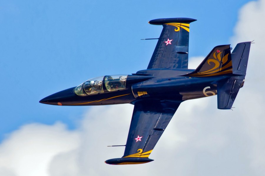 Самолёт l 39 Альбатрос