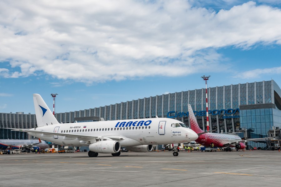 Самолёт аэропорт Крым