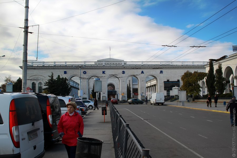 Остановка ЖД вокзал Симферополь