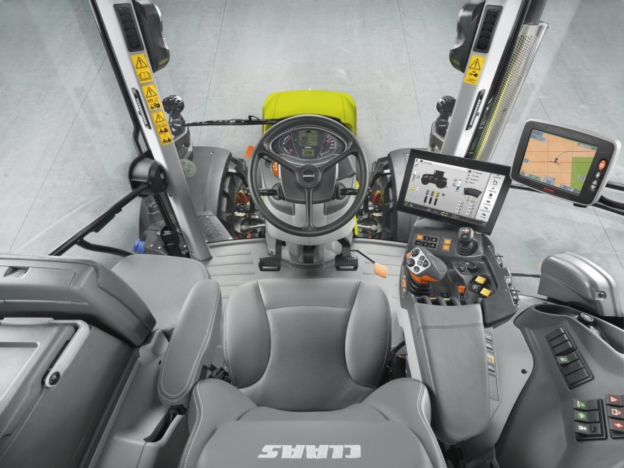 Трактор CLAAS Axion 850 кабина