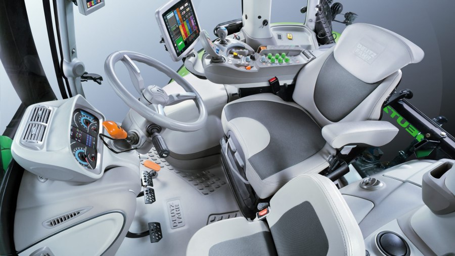 Трактор Deutz Fahr 9340 кабина