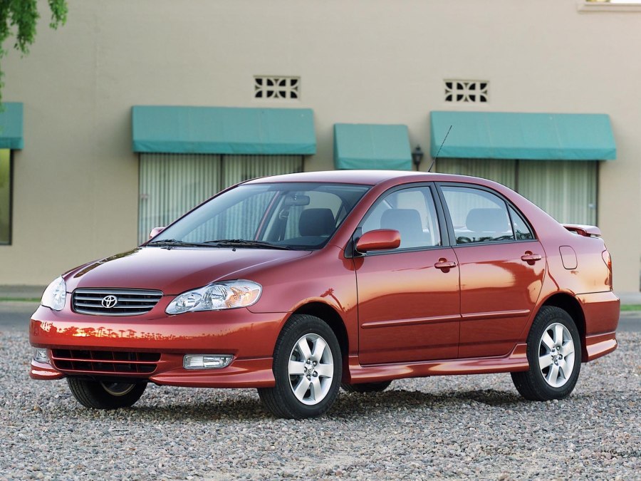 Toyota Corolla e120 t-Sport