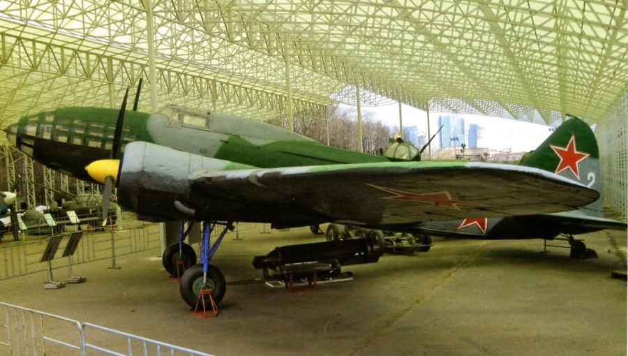 Дальний бомбардировщик ДБ-3