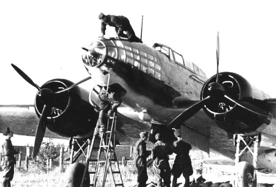 Дб-1 самолет