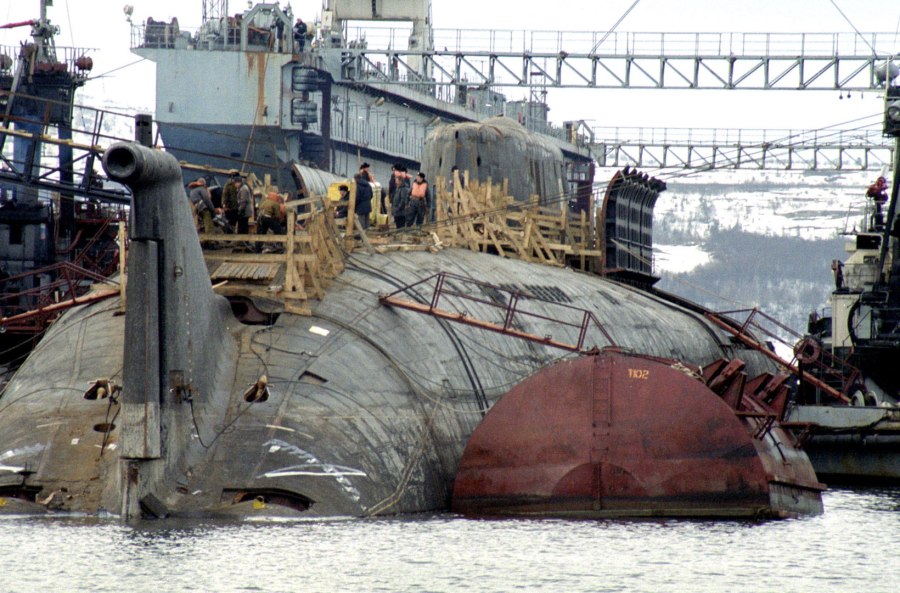Рубка подлодки Курск