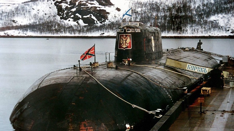 Атомная подводная лодка Курск 2000