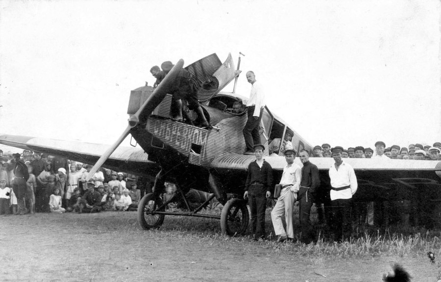 Самолет Юнкерс 1925