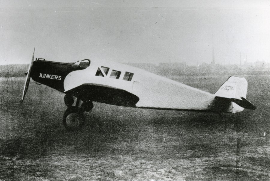 Пассажирский самолет Junkers f-13 (ПС-2).