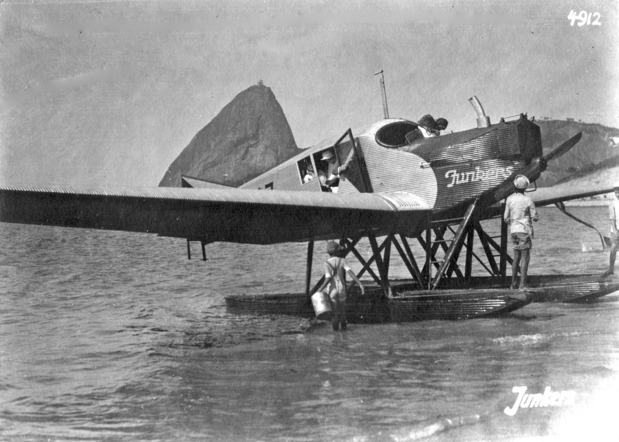 Юнкерс f-13