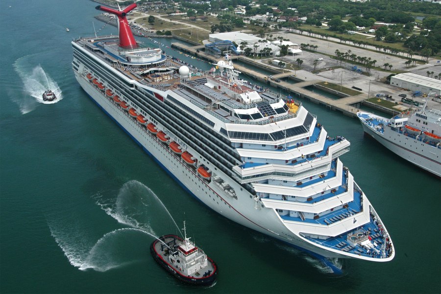 Oasis of the Seas круизный лайнер