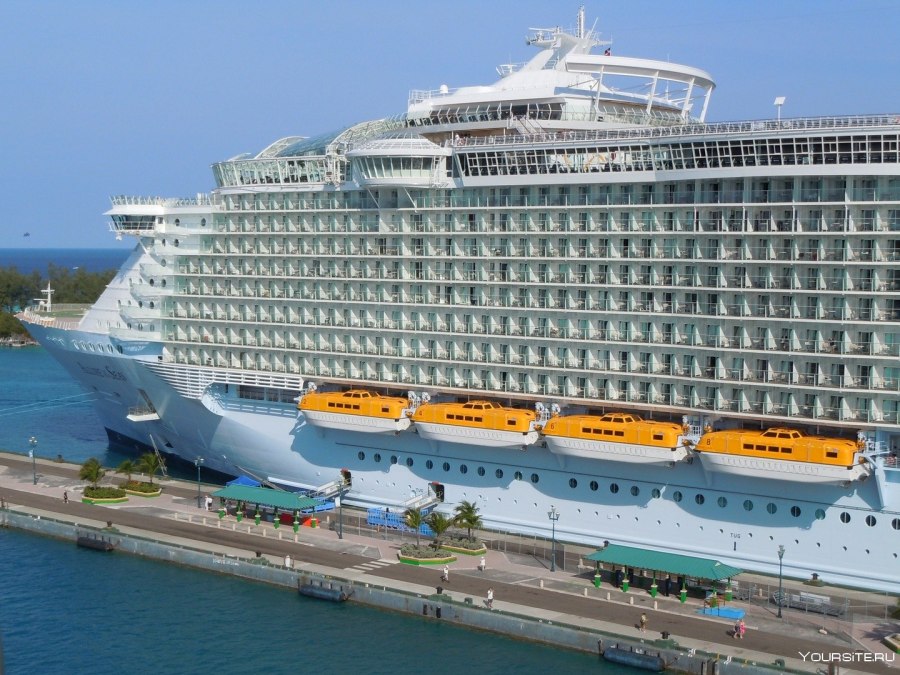 Disney Magic круизный лайнер