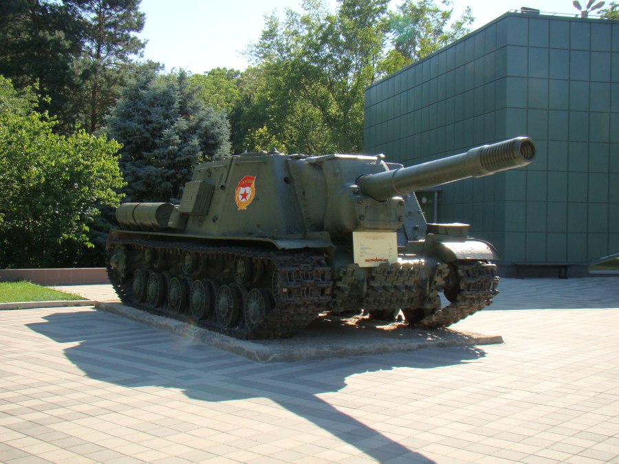 Танк ИСУ 152 зверобой