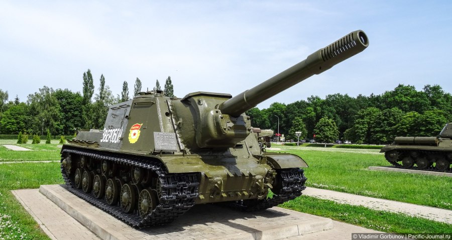 Танки ИСУ 152