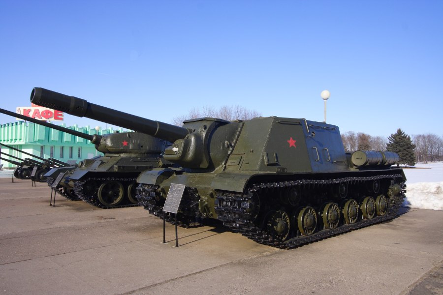Самоходка ИСУ-152 зверобой